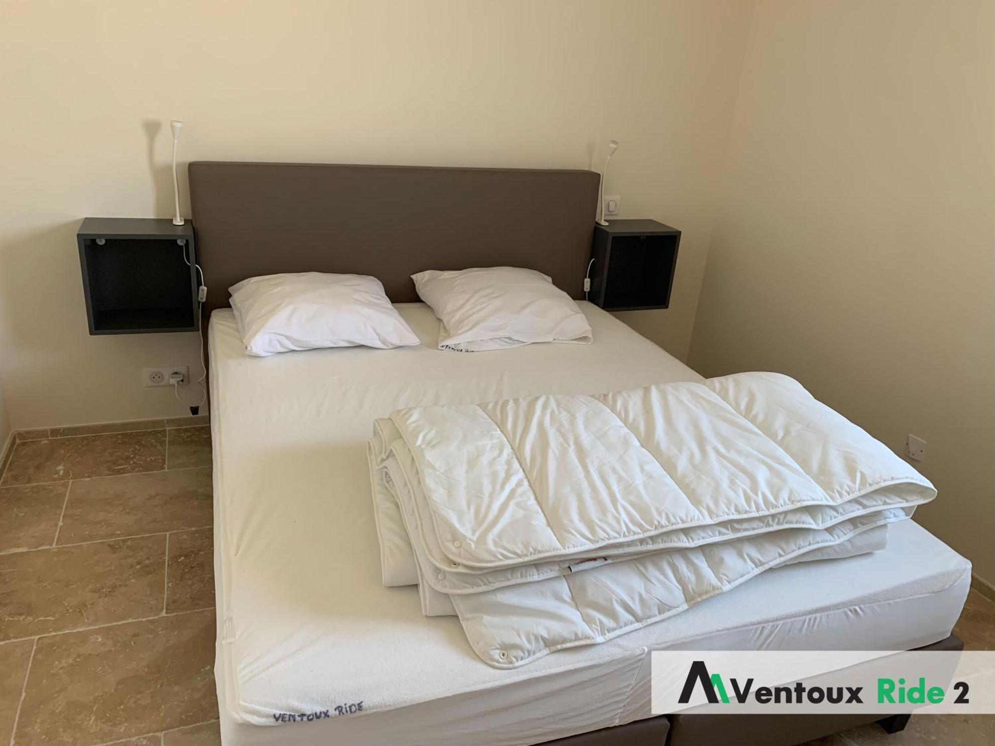 Ventoux Ride Apartment Malaucene Room photo