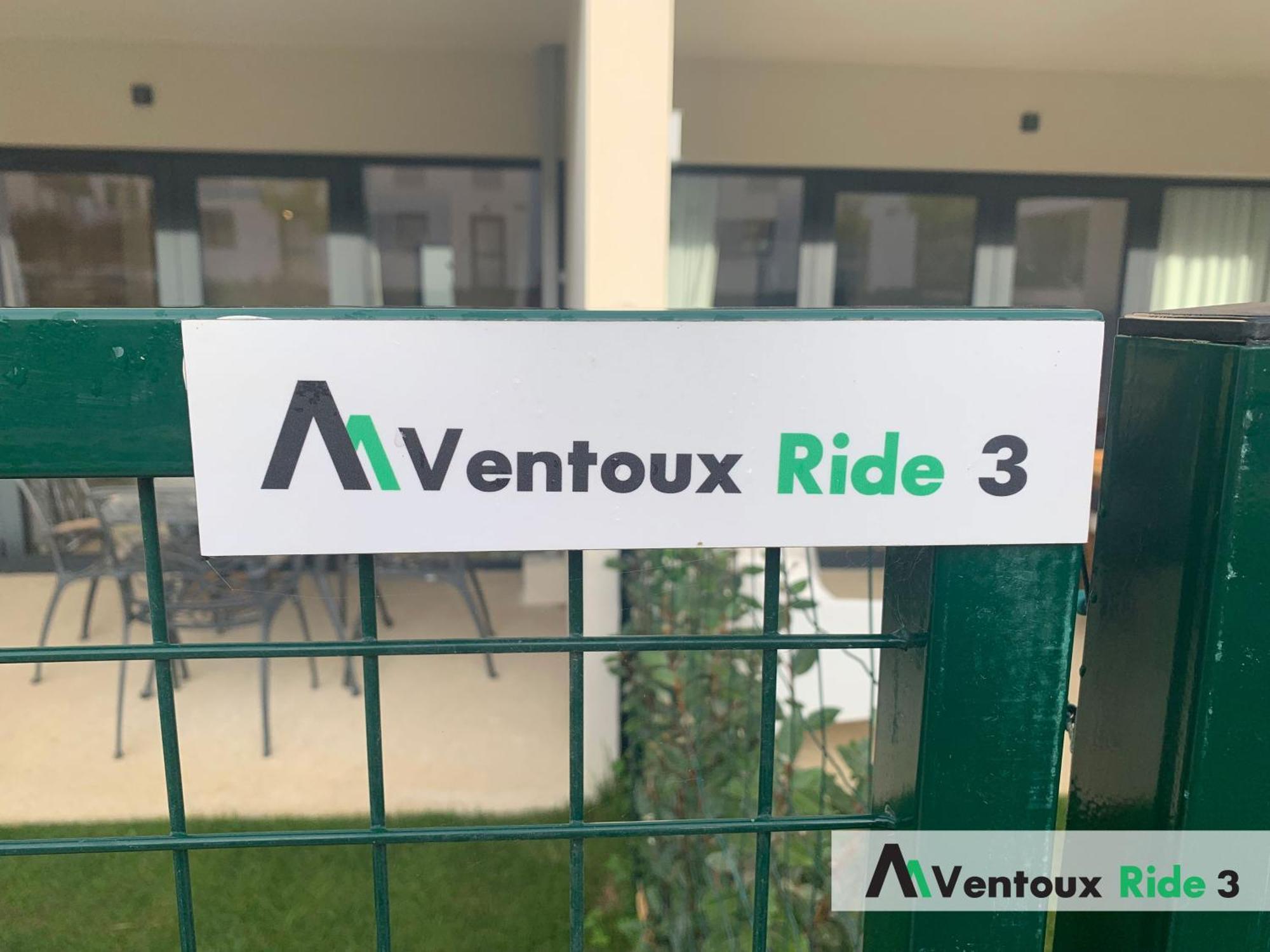 Ventoux Ride Apartment Malaucene Room photo